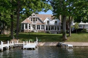 lakehouse images outdoor living - summer house holidays.jpg
